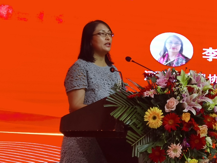 李凤婕.jpg