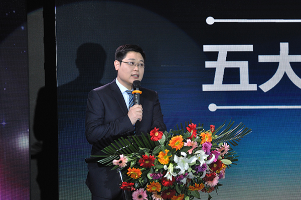 红星美凯龙石家庄和平商场9周年答谢年会成功举办2.jpg